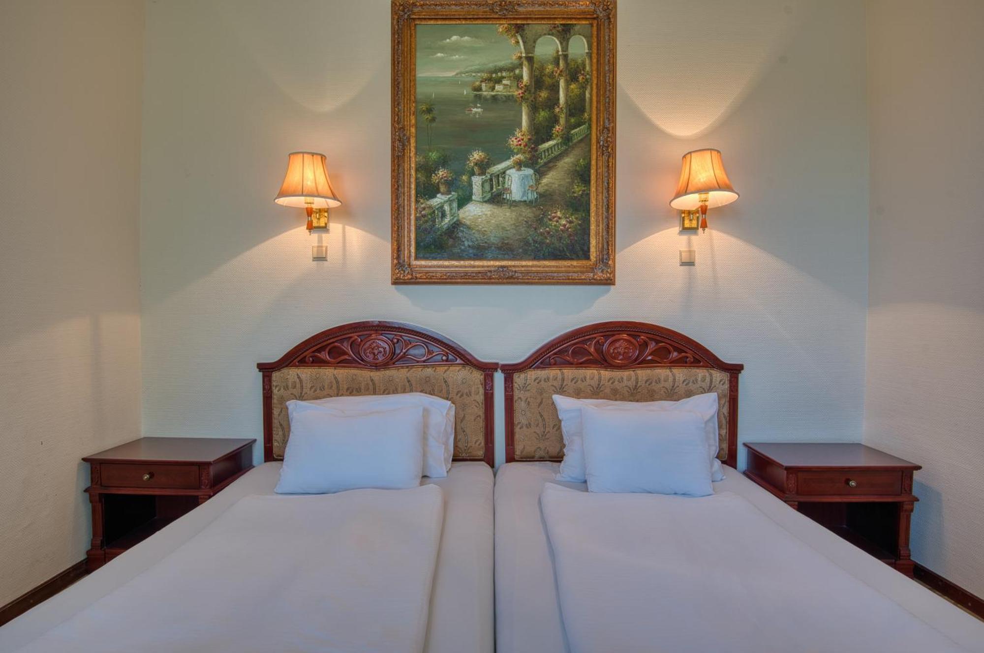 Hotel Bellevue Esztergom Ngoại thất bức ảnh