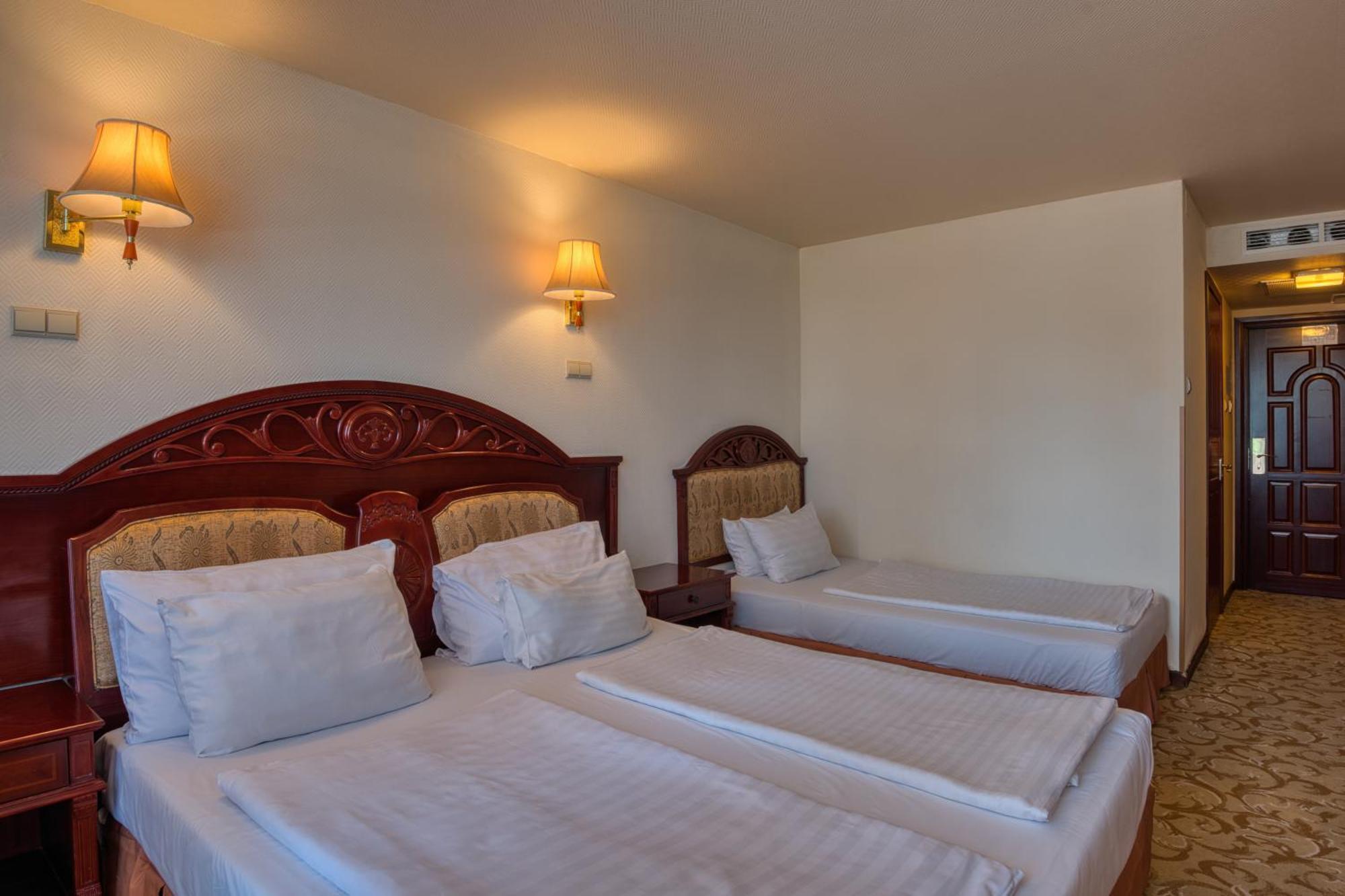 Hotel Bellevue Esztergom Ngoại thất bức ảnh