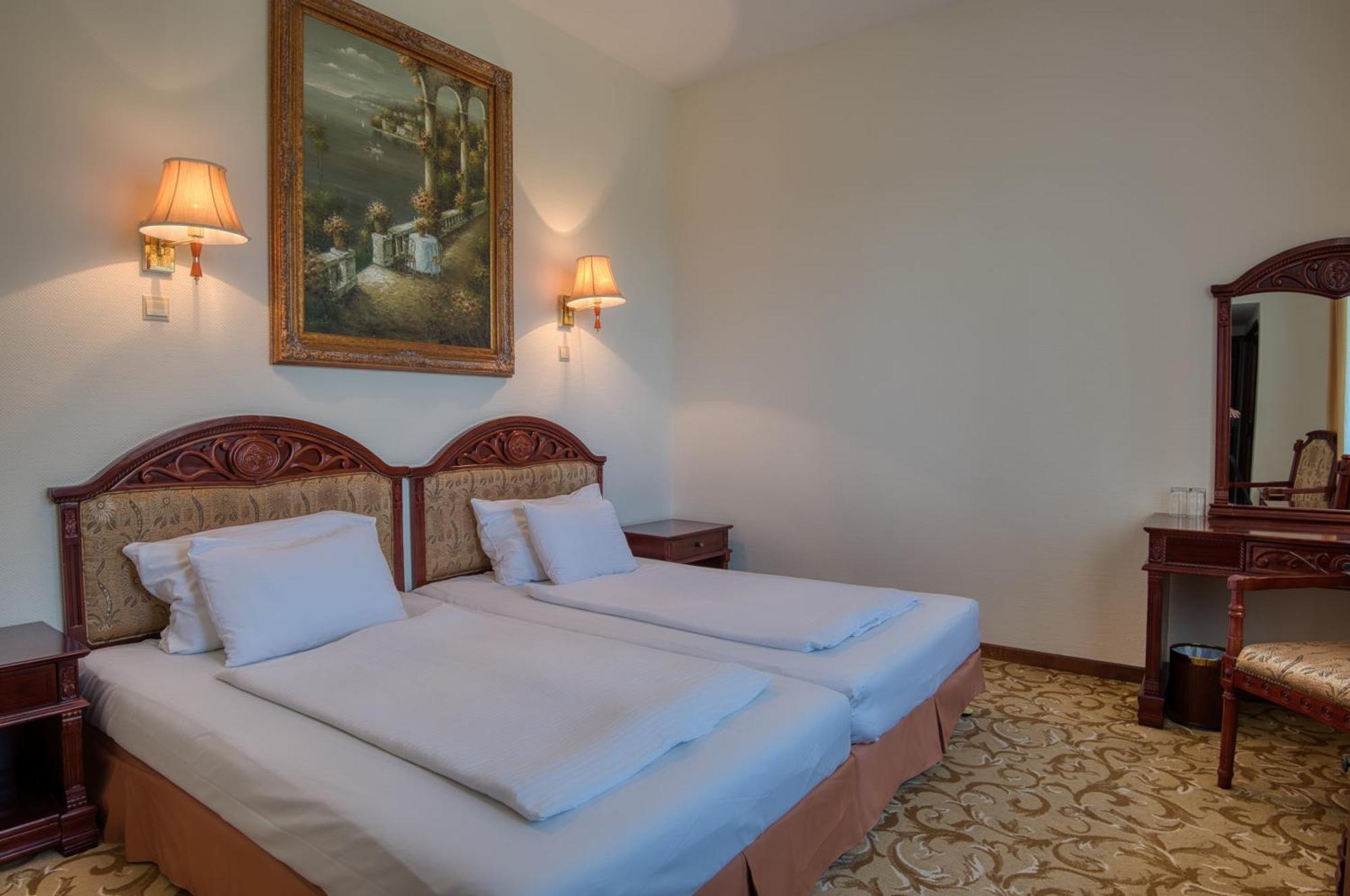 Hotel Bellevue Esztergom Ngoại thất bức ảnh