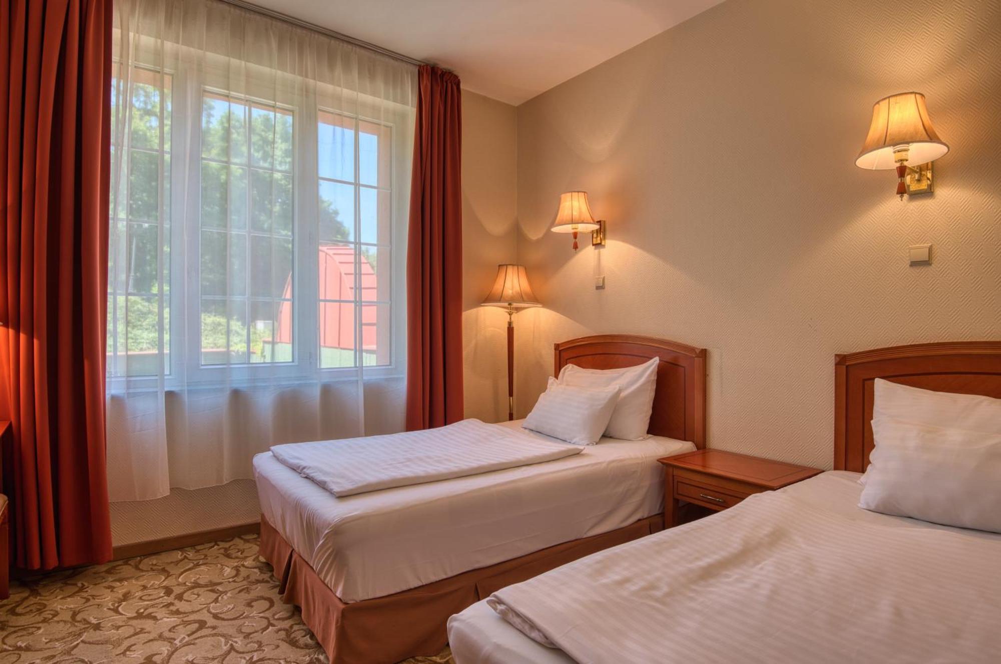Hotel Bellevue Esztergom Ngoại thất bức ảnh