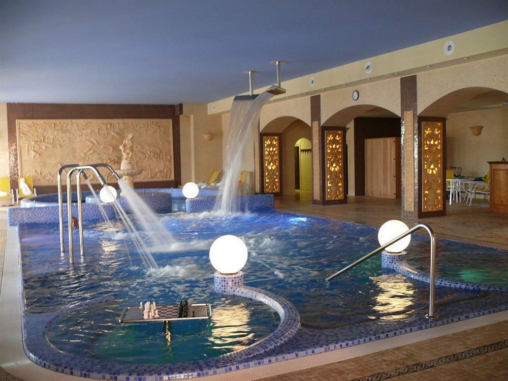 Hotel Bellevue Esztergom Ngoại thất bức ảnh