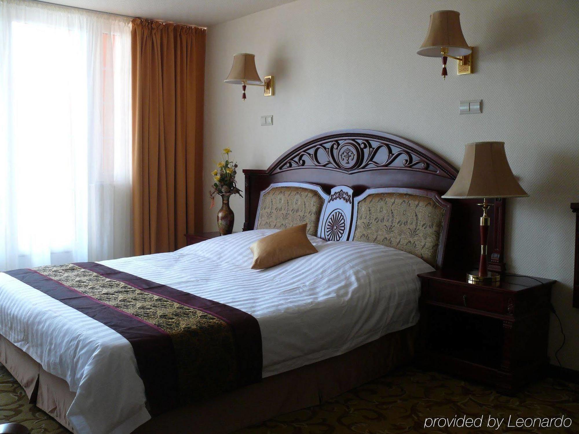 Hotel Bellevue Esztergom Phòng bức ảnh